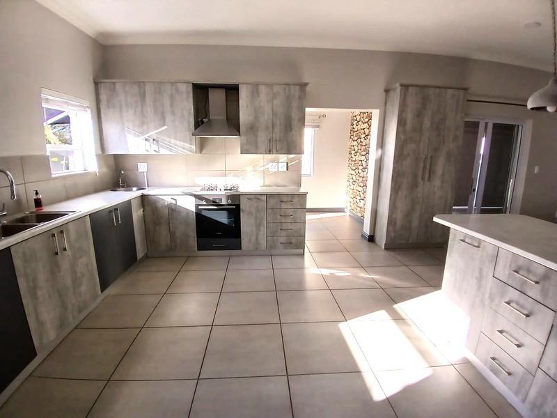 3 Bedroom Property for Sale in Velddrif Western Cape